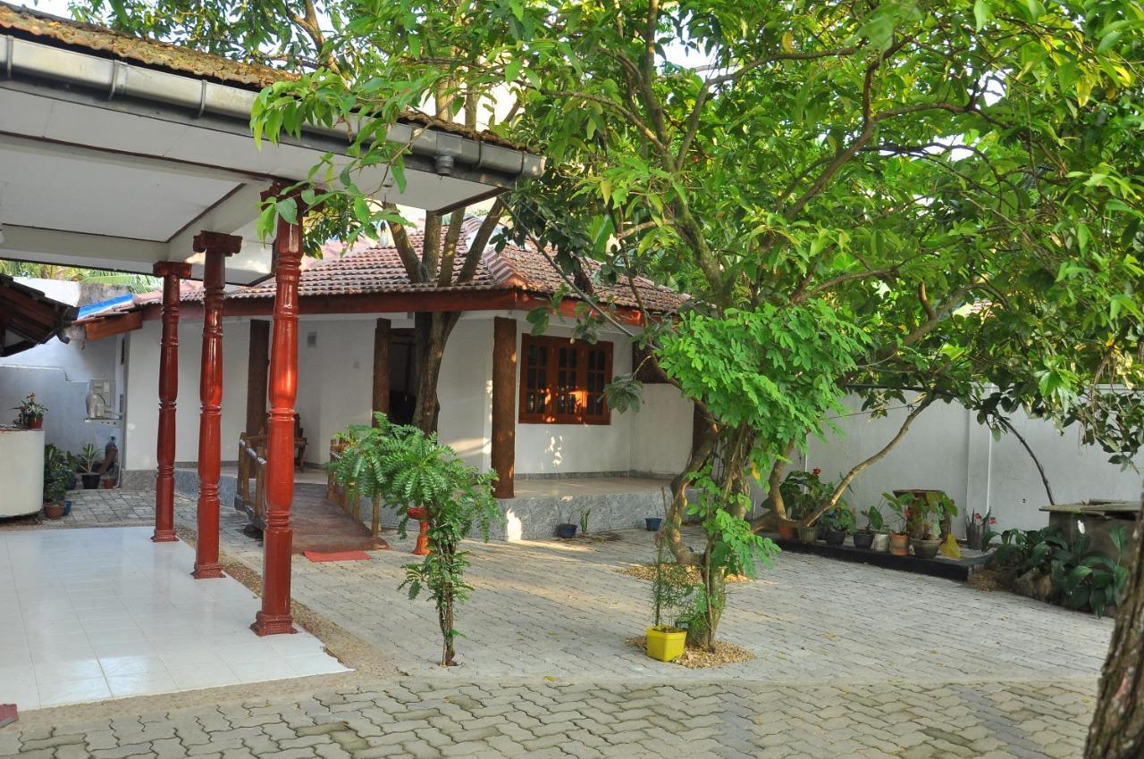 Cozy Crest Apartment Ahangama